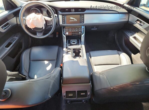 SAJBD4BV1GCY09689 2016 JAGUAR XF Серебряный Вид панели приборов