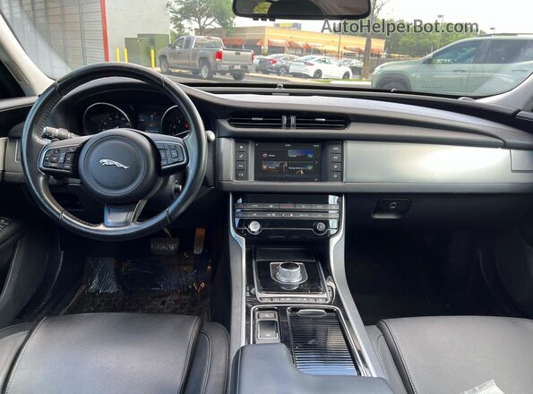 SAJBD4BV9GCY06832 2016 JAGUAR XF Черный Вид щитка приборов