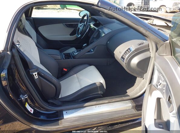 SAJD55FE4MCK76786 2021 JAGUAR F-TYPE Dark Blue Вид салона спереди