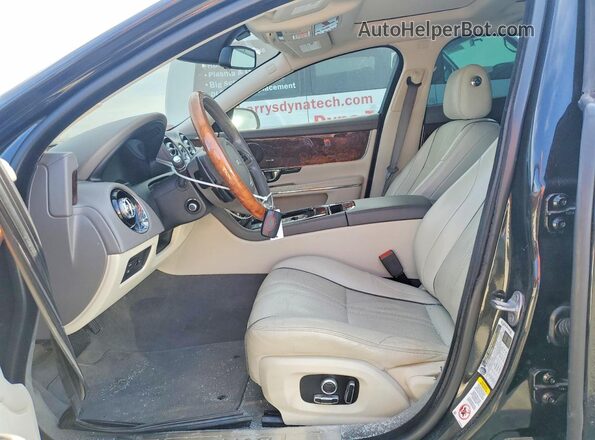 SAJWA1C71H8W06895 2017 JAGUAR XJ Black Vista interior delantera