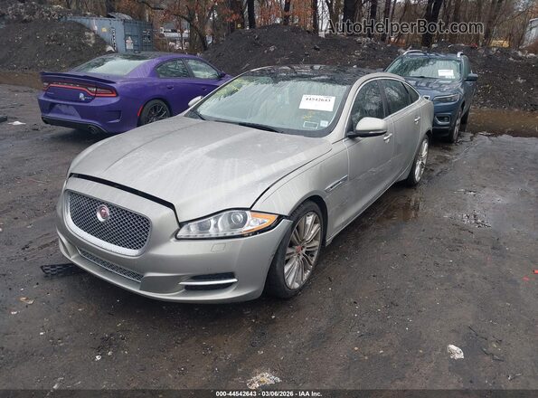 SAJWA1CE8GMW00581 2016 JAGUAR XJ Beige Przód lewy