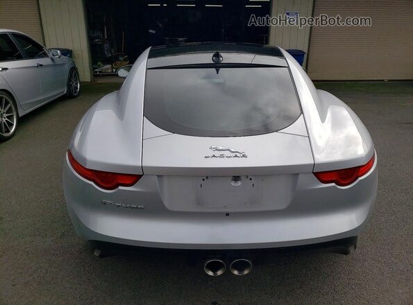 SAJWA6AT3H8K38197 2017 JAGUAR F-TYPE Серебряный Вид сзади