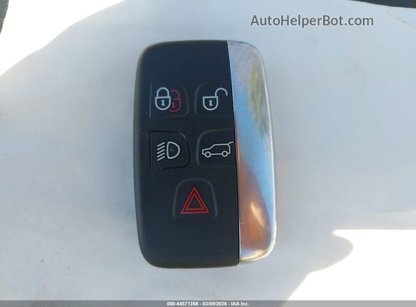 SAJWA6ATXH8K44594 2017 JAGUAR F-TYPE Dark Blue Вид панели приборов