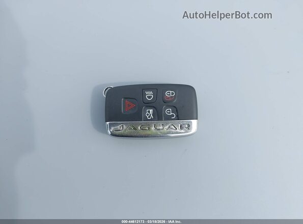 SAJWJ1CD1H8W07406 2017 JAGUAR XJ White Вид панелі приладів