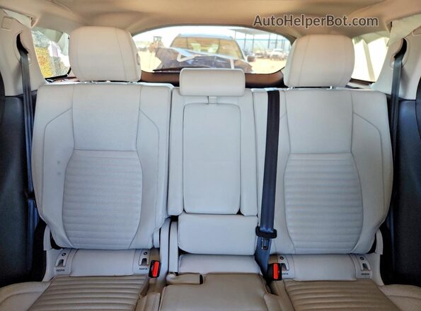 SALCJ2FXXLH879595 2020 LAND ROVER DISCOVERY Белый Вид задних сидений