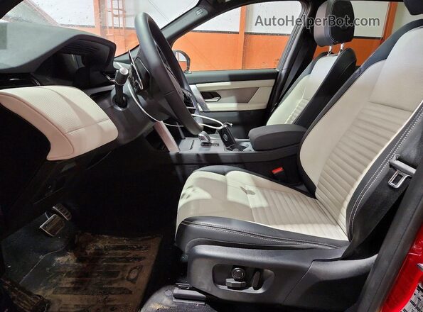 SALCL2FX9SH364838 2025 LAND ROVER DISCOVERY Red Front interior view