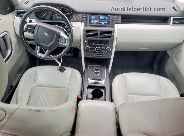 SALCP2BGXHH658171 2017 LAND ROVER DISCOVERY Черный Вид панели приборов