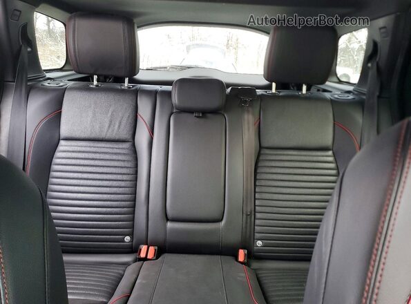 SALCT2FX1PH329640 2023 LAND ROVER DISCOVERY Red Вид задніх сидінь