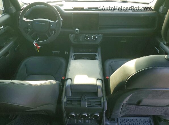 SALEBEEE2R2316267 2024 LAND ROVER DEFENDER Черный Вид панели приборов