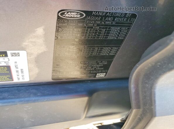 SALEJ7EX7P2190890 2023 LAND ROVER DEFENDER Silver Շարժիչի բաժամունքի տեսք