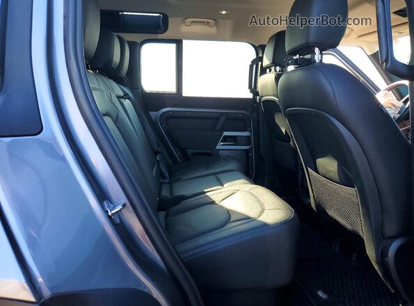 SALEJ7EX7P2190890 2023 LAND ROVER DEFENDER Silver Հետևի նստատեղերի տեսք