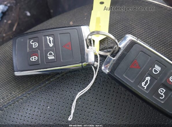 SALEP7EU2L2019740 2020 LAND ROVER DEFENDER Белый Вид панели приборов