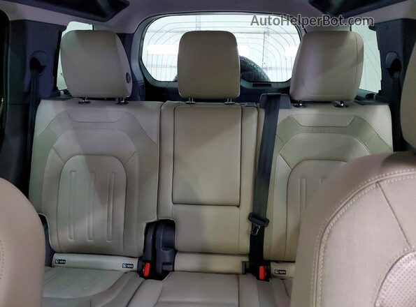 SALEPEEU7L2021794 2020 LAND ROVER DEFENDER Желто-коричневый Вид задних сидений