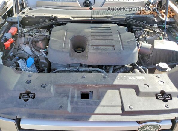 SALEPFEU6P2228558 2023 LAND ROVER DEFENDER Silver Vista del compartimento del motor