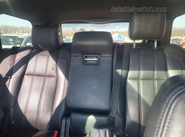 SALGS2FE7HA349453 2017 LAND ROVER RANGE Silver Widok tylnych siedzeń