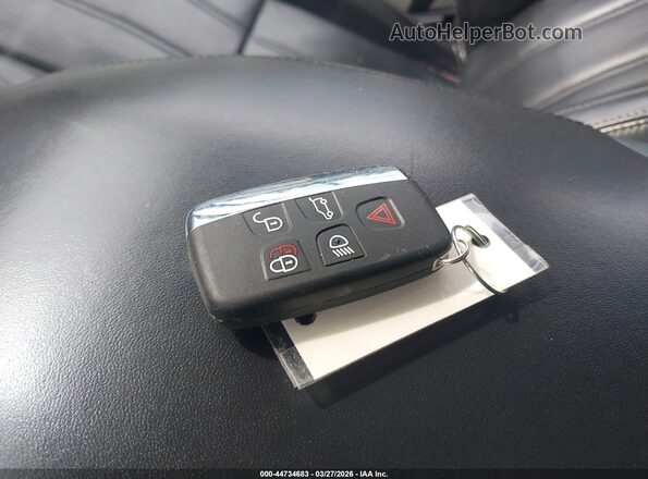 SALGV2EF3GA300301 2016 LAND ROVER RANGE ROVER White Dashboard view