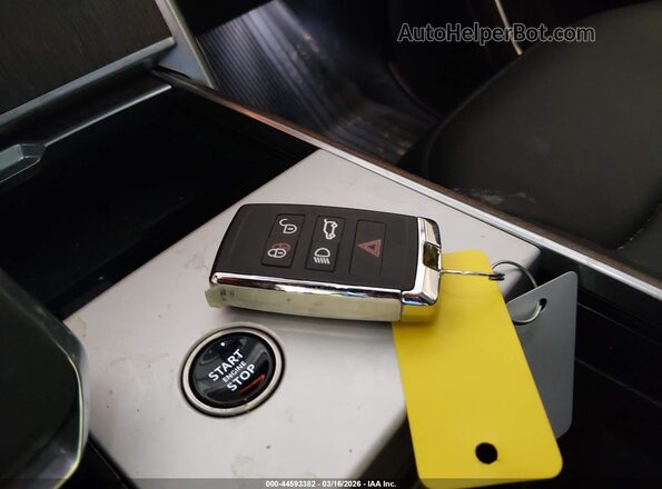 SALKP9FU7RA202966 2024 LAND ROVER RANGE ROVER Gold Widok deski rozdzielczej