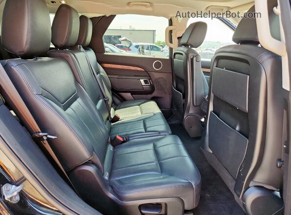 SALRG2RV2JA055342 2018 LAND ROVER DISCOVERY Черный Вид задней части салона