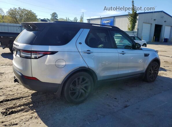 SALRG2RV6JA058809 2018 LAND ROVER DISCOVERY Серебряный Задняя правая четверть