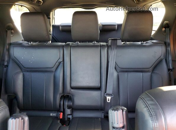 SALRG2RV6JA058809 2018 LAND ROVER DISCOVERY Серебряный Вид задних сидений