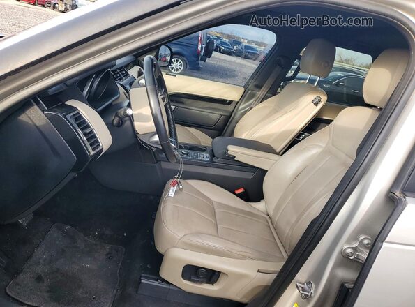 SALRGBBVXHA037322 2017 LAND ROVER DISCOVERY Tan Вид салону спереду