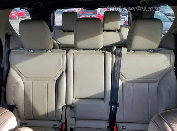 SALRGBBVXHA037322 2017 LAND ROVER DISCOVERY Tan Вид задніх сидінь