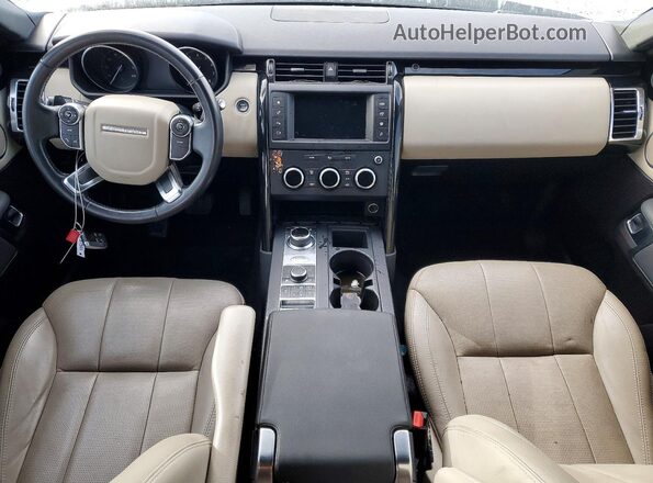 SALRGBBVXHA037322 2017 LAND ROVER DISCOVERY Tan Вид панелі приладів