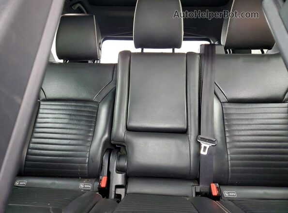 SALRHBBV2HA044908 2017 LAND ROVER DISCOVERY White Вид задньої частини салону