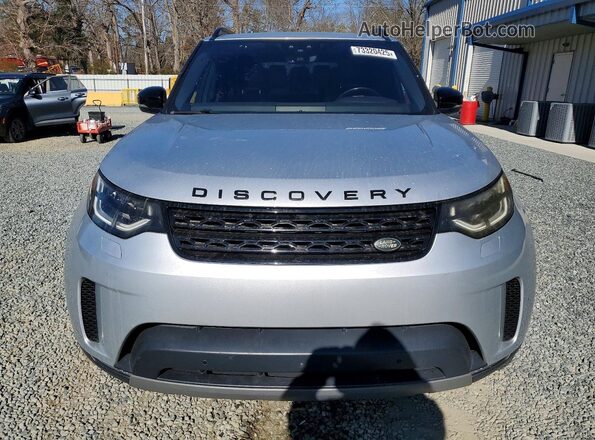 SALRR2RV6JA073238 2018 LAND ROVER DISCOVERY Серебряный Вид спереди