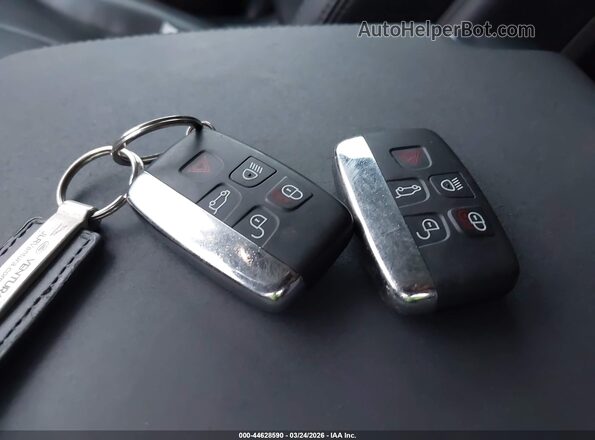 SALRRBBV3HA013034 2017 LAND ROVER DISCOVERY Gray Вид панелі приладів