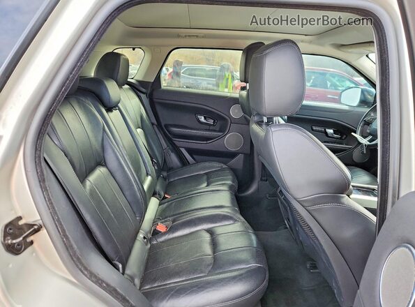 SALVP2BG1HH235682 2017 LAND ROVER RANGE Silver Widok wnętrza z tyłu