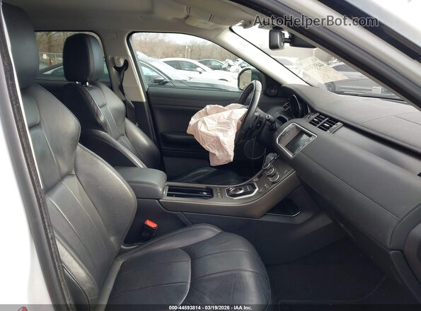 SALVP2RX3JH292297 2018 LAND ROVER RANGE ROVER EVOQUE White Widok wnętrza z przodu