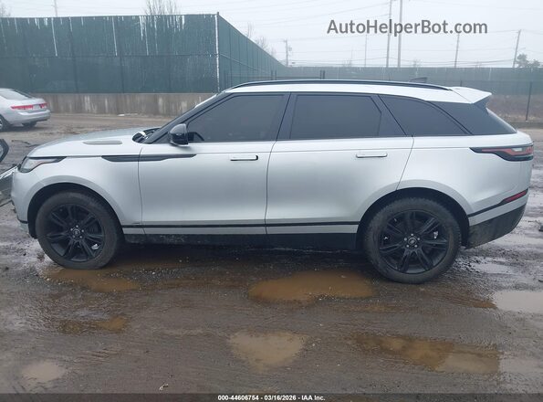 SALYL2EX5KA790994 2019 LAND ROVER RANGE ROVER VELAR Silver Widok wnętrza 360 stopni