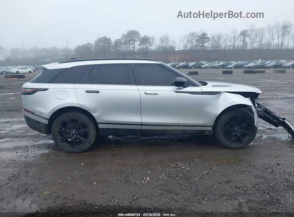 SALYL2EX5KA790994 2019 LAND ROVER RANGE ROVER VELAR Silver Widok wnętrza z tyłu