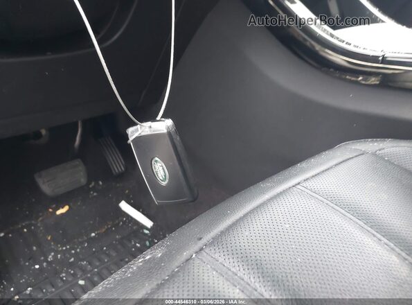 SALZJ2FX0RH236935 2024 LAND ROVER RANGE ROVER EVOQUE White Widok deski rozdzielczej
