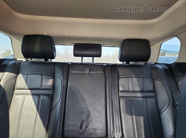 SALZP2FX8LH040456 2020 LAND ROVER RANGE Серебряный Вид задних сидений