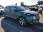 2018 Bentley Bentayga Green vin: SJAAC2ZV0JC022698