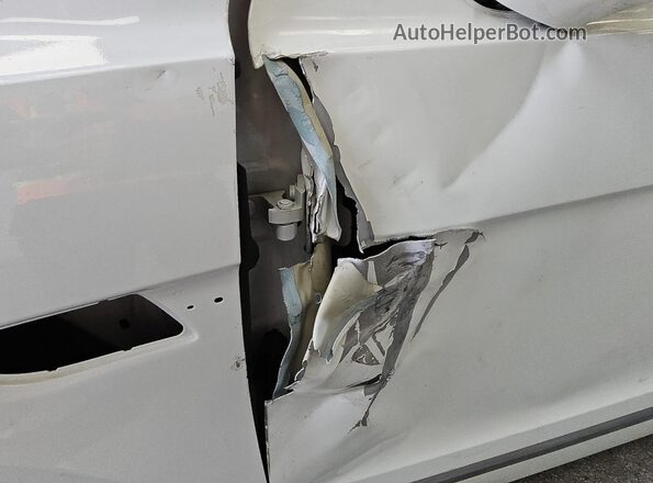 SJAAC2ZV8HC015170 2017 BENTLEY BENTAYGA Белый 