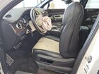 2017 Bentley Bentayga Белый vin: SJAAC2ZV8HC015170 Damage: Airbag - Front Left, Deployed, Replacement Required