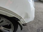 2017 Bentley Bentayga Белый vin: SJAAC2ZV8HC015170 Damage: Right Front Fender, Dent(S) W/ Paint Dmg, 9 To 10 Inches