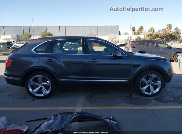 SJAAM2ZV3KC025982 2019 BENTLEY BENTAYGA Black 360 interior view