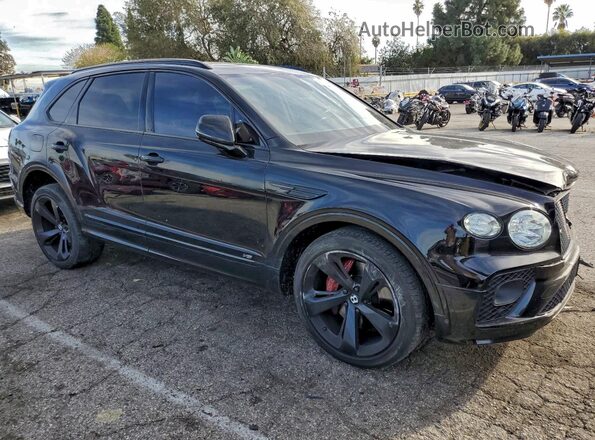 SJAAM2ZV9MC037511 2021 BENTLEY BENTAYGA Черный Передняя правая четверть
