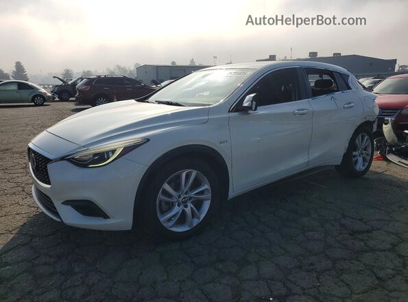 SJKCH5CP5KA010805 2019 INFINITI QX30 White Przód lewy
