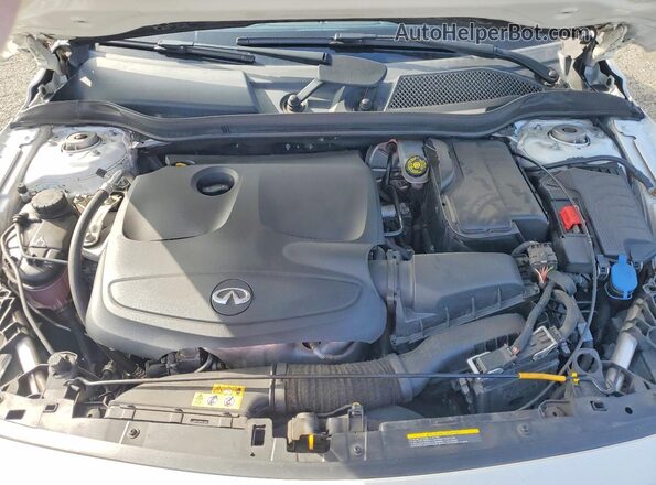 SJKCH5CP5KA010805 2019 INFINITI QX30 White Widok wnętrza z tyłu