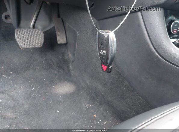 SJKCH5CP5KA010934 2019 INFINITI QX30 Синий Вид панели приборов