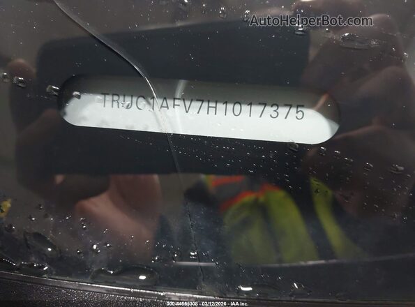 TRUC1AFV7H1017375 2017 AUDI TT Gray Vista del compartimento del motor