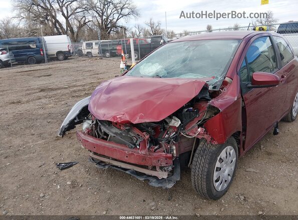 VNKJTUD33HA082696 2017 TOYOTA YARIS Красный Вид спереди
