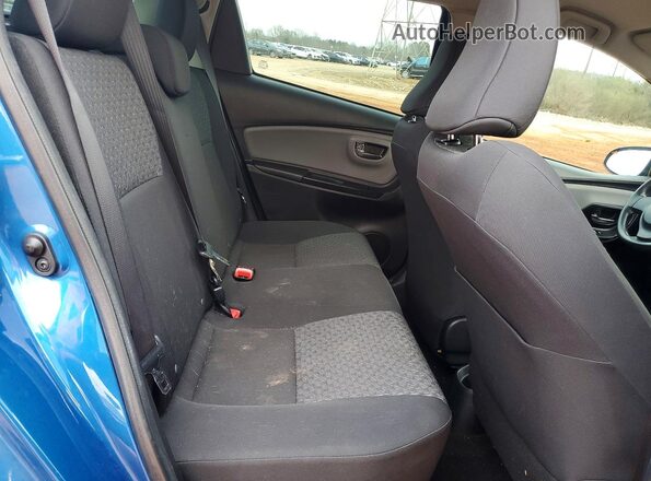 VNKKTUD33GA062984 2016 TOYOTA YARIS Синий Вид задних сидений