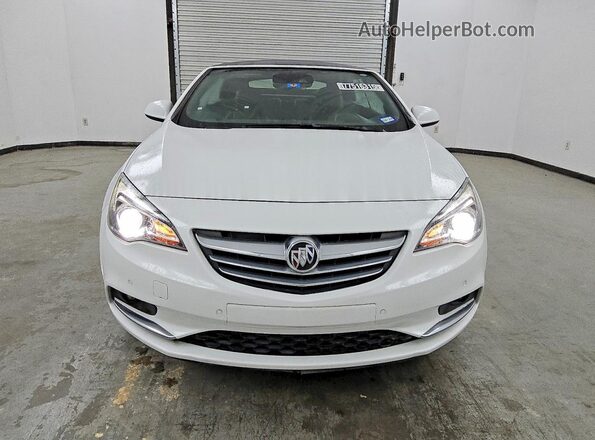 W04WH3N56JG029675 2018 BUICK CASCADA White Widok z przodu