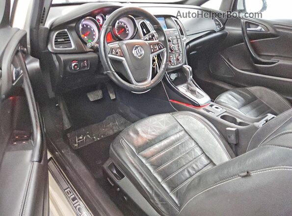 W04WH3N56JG029675 2018 BUICK CASCADA White Vista del salpicadero